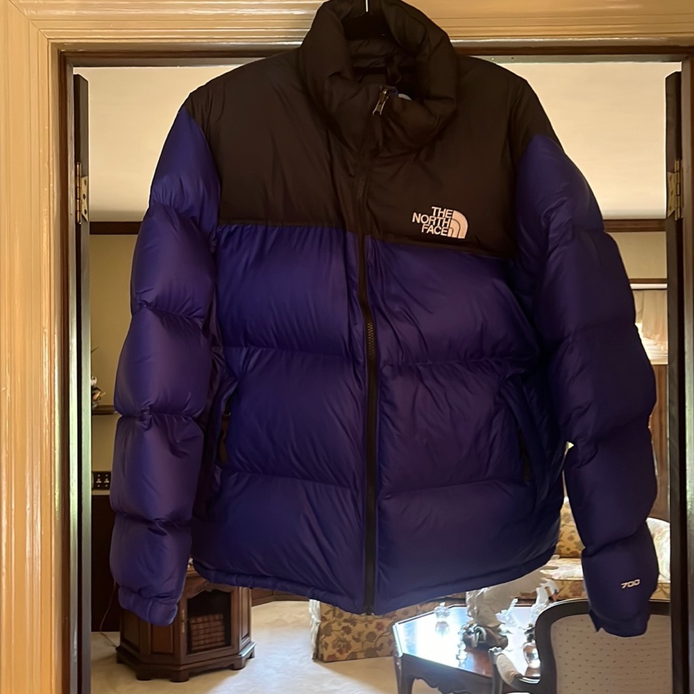 Men’s puffer jacket, worn once
